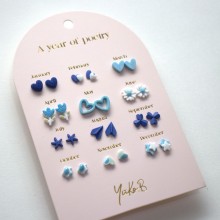 Καρτέλα Με 12 Ζευγάρια Σκουλαρίκια - A Year of Blue Poetry